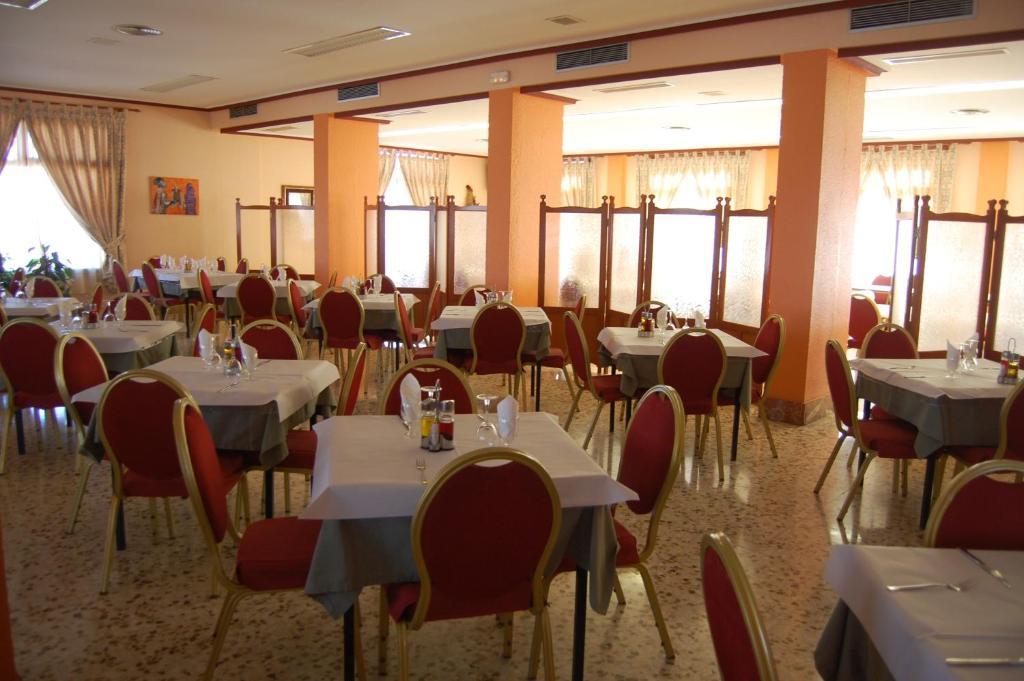 Hotel Balfagon Calanda Buitenkant foto