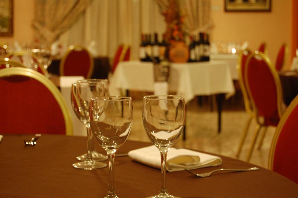 Hotel Balfagon Calanda Buitenkant foto