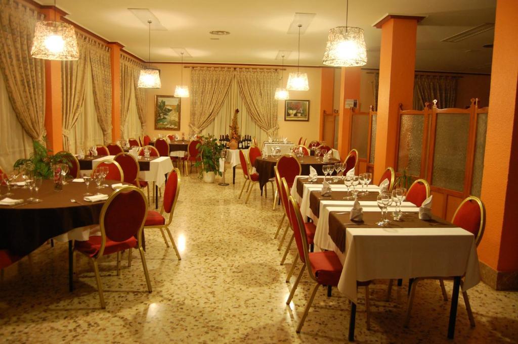 Hotel Balfagon Calanda Buitenkant foto