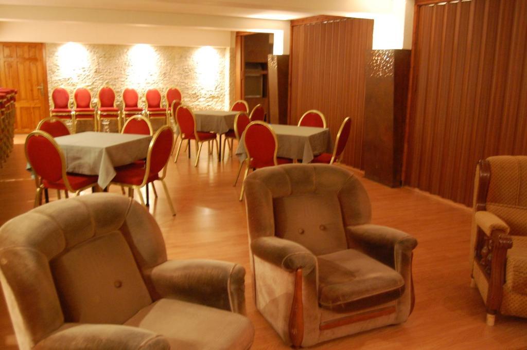 Hotel Balfagon Calanda Buitenkant foto